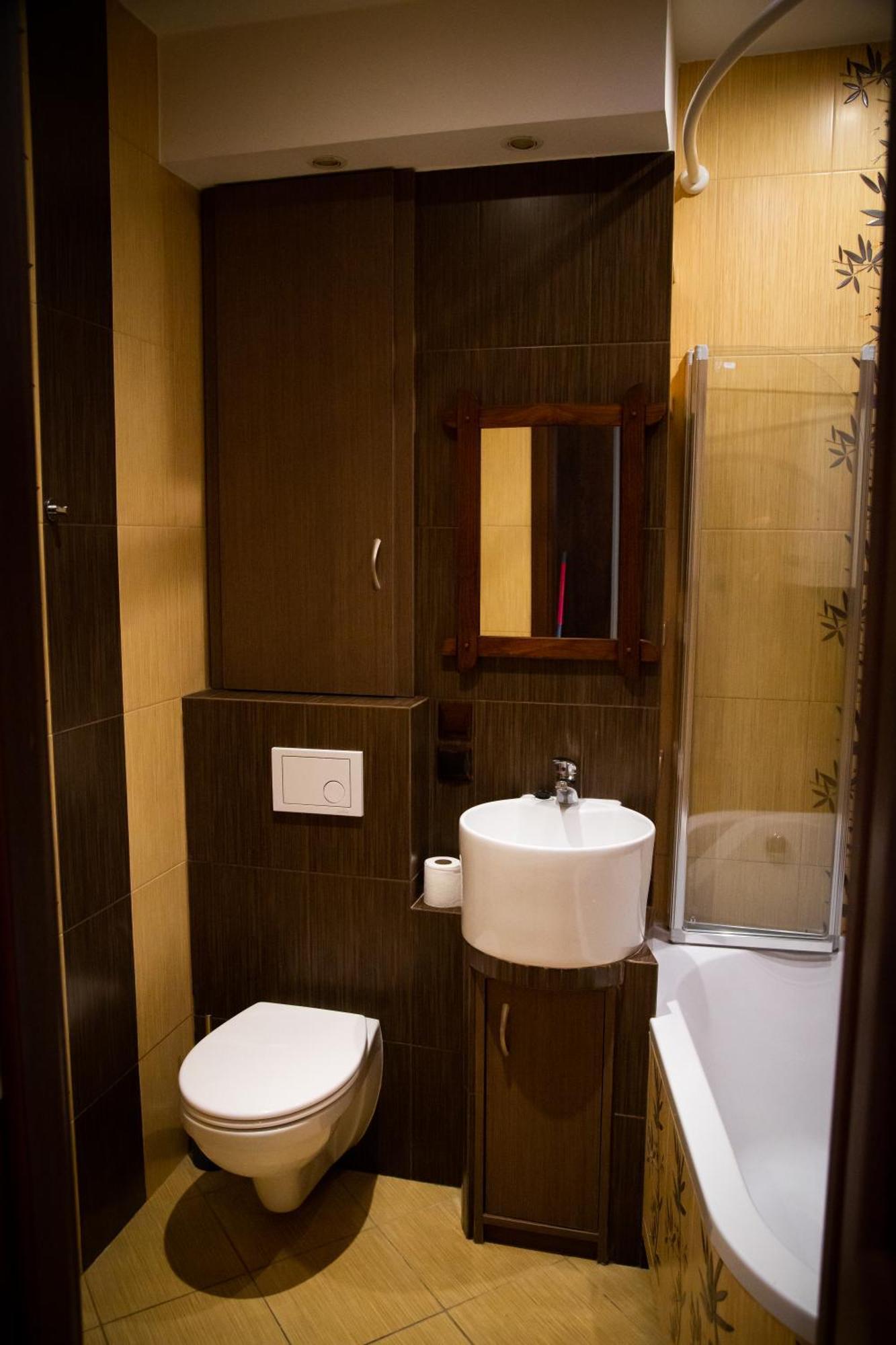 Apartament Rynek 10 Ostrowiec Swietokrzyski Luaran gambar